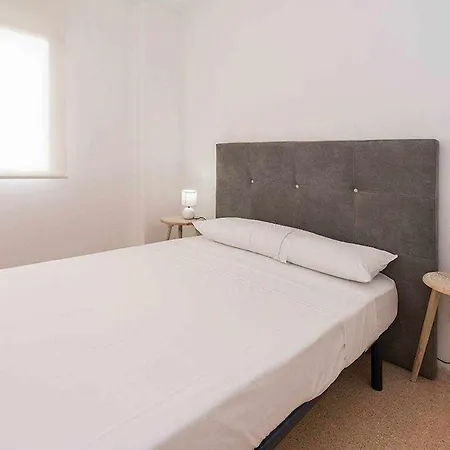 Maria Luisa 8 Pax Alicante