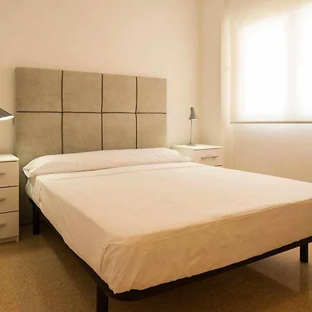 Apartamento Maria Luisa 8 Pax Apartment *